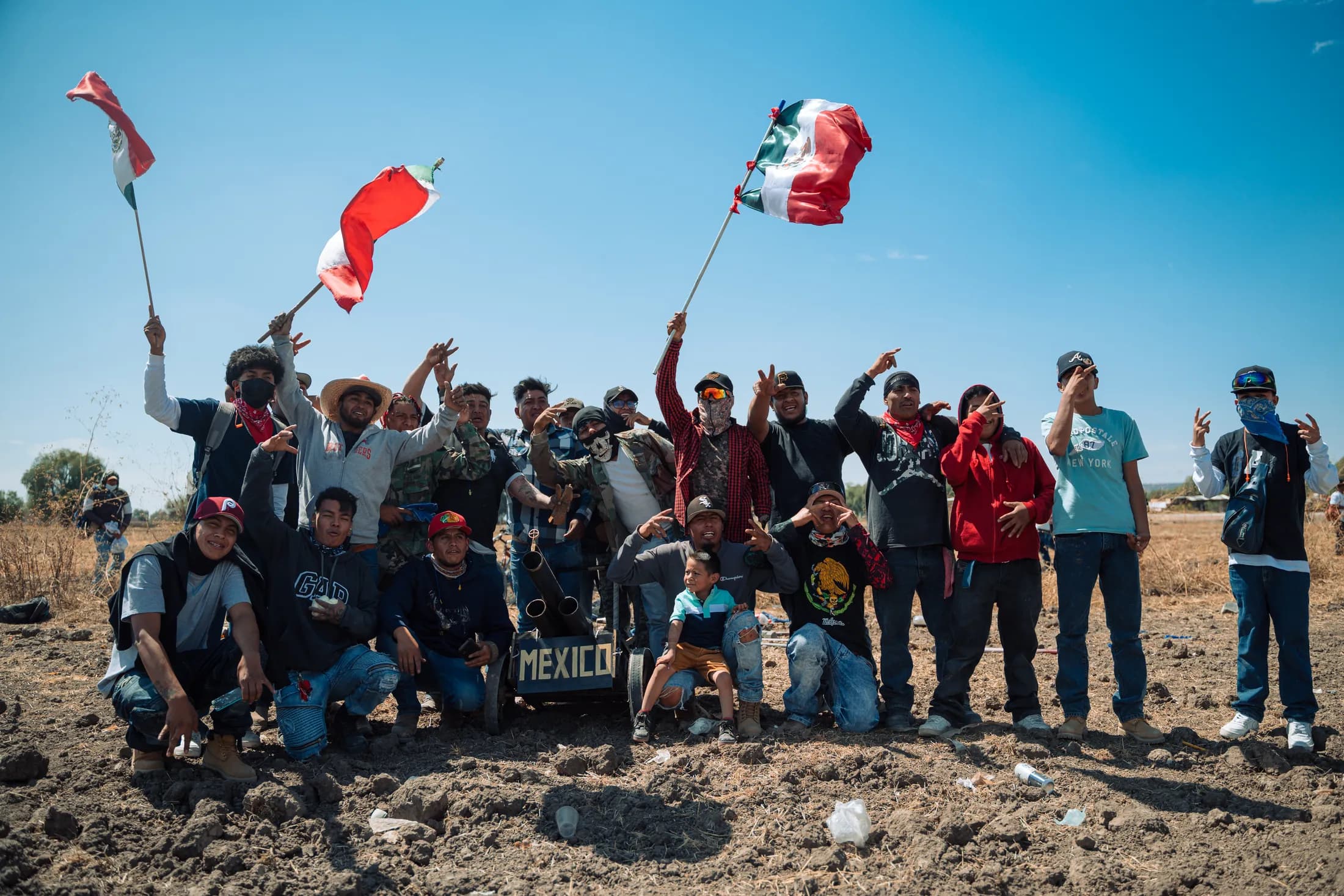 Exploding Hammers, Mexico photo 30
